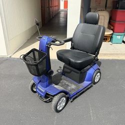 Mobility scooter good battery and charger