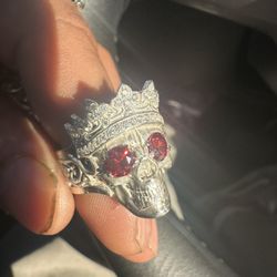 King Skull Ring  .950
