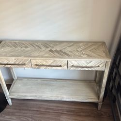 Entry Accent Table 