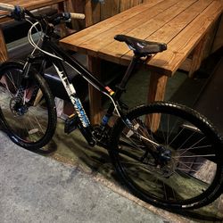 HARDROCK SPECIALIZER BIKE - $150 (san
