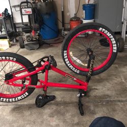 Krusher Bike With Stomper2+2 Rims