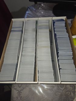 Large Lot of pokemon trading cards