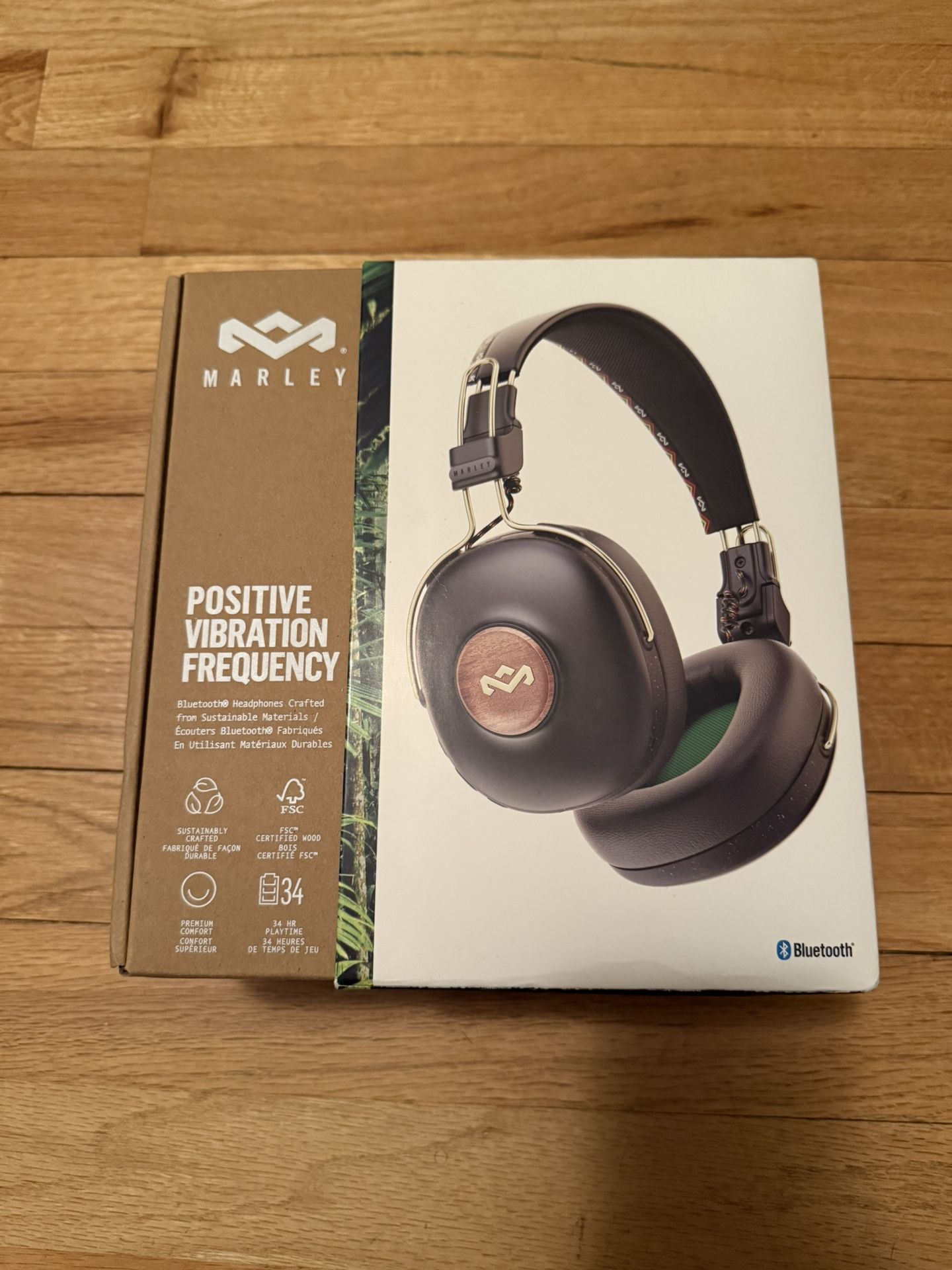 Headphones Bob Marley.