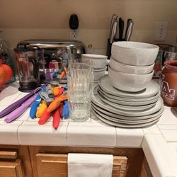 Kitchen Plates, bowls, Cups, Knives, Utensils Base For Counter. 
