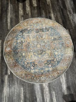 Round Rug 5’ ft.
