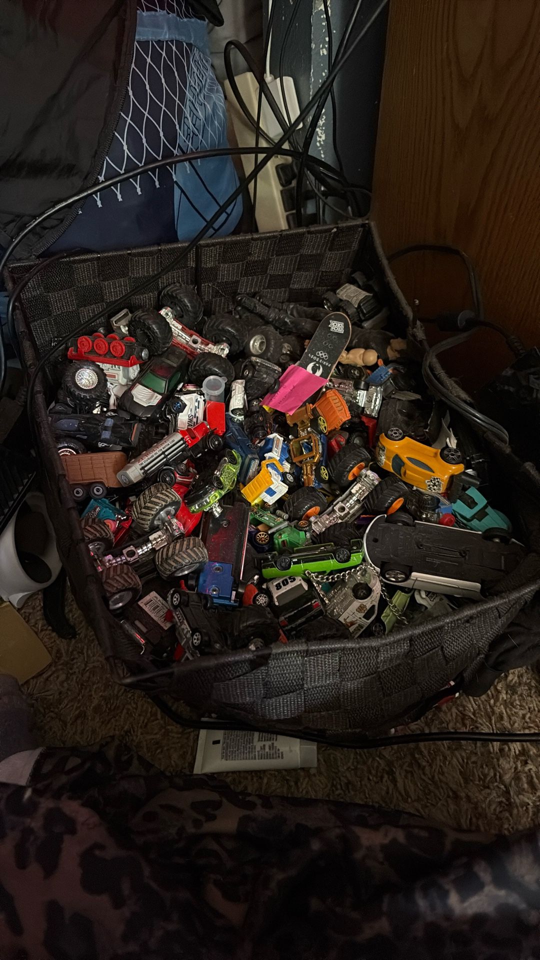 Selling My Childhood Hot Wheels Collection – Cheap Prices, Open to Trades!