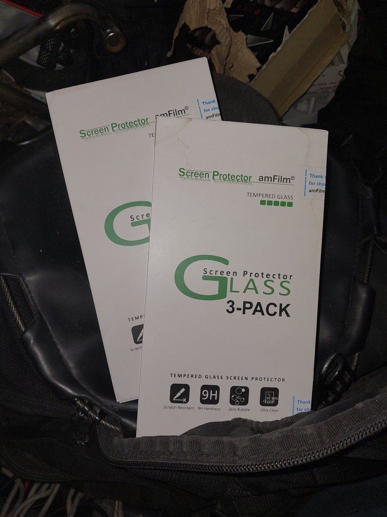 RAZOR.EDGE GLASS SCREEN PROTECTTION