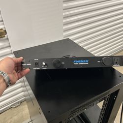 Furman M-8L Power Conditioner