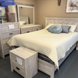 New 5pc Valor Queen  Bedroom Set