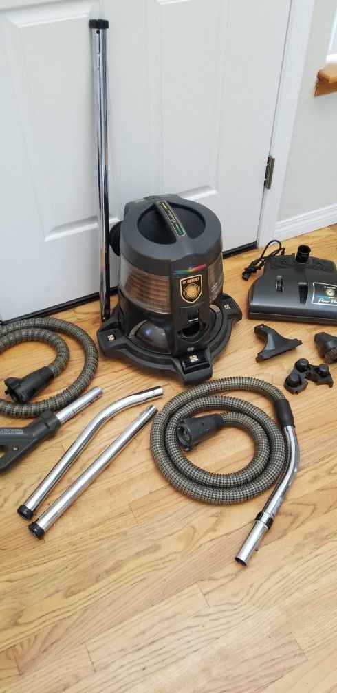 NEW cond RAINBOW E SERIES VACUUM WITH AMAZING POWER SUCTION. , ATTACHMENTS , AMAZING POWER SUCTION WORKS EXCELLENT