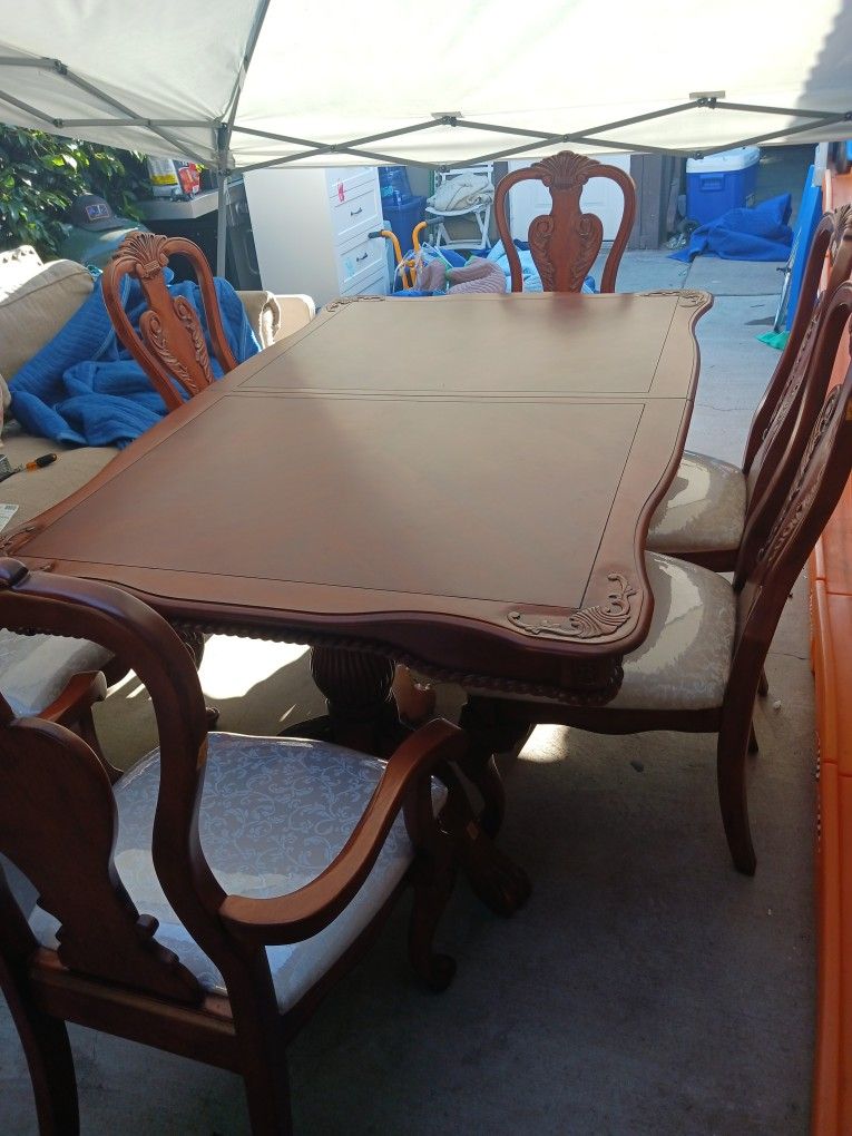 Solid Wood 7 Piece Dinning Room Set