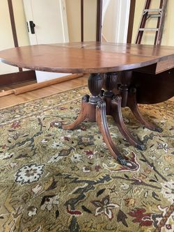 Antique Duncan Phyfe Dining Table