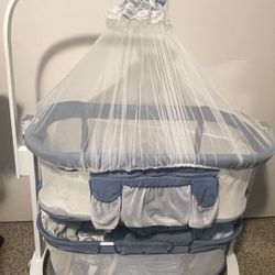 Bassinet/Crib