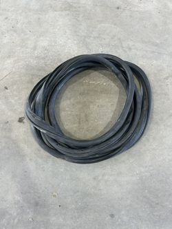 Nissan Frontier Driver Door Seal