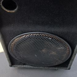 Santa cruz base cabinet with myers speaker