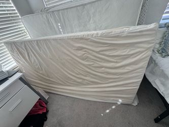 2 Twin mattresses ( Read the description)