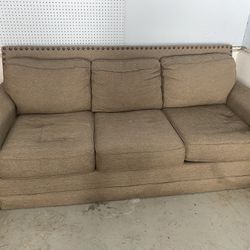 Bassett Couch