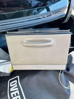 1998 Corolla center cubby part
