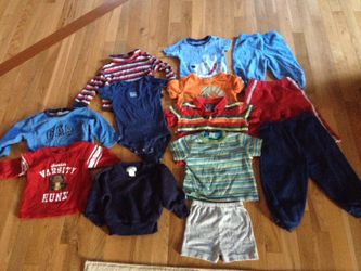Baby boy clothes size 18m. 13pc.