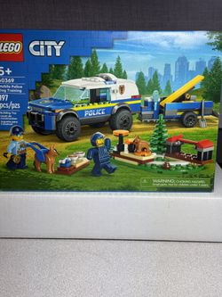Lego City Mobile Police Dog Training 