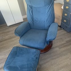 Chair with Ottoman 