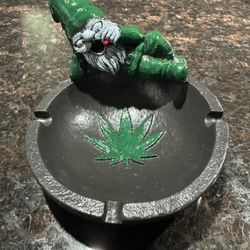 The gnome ashtray