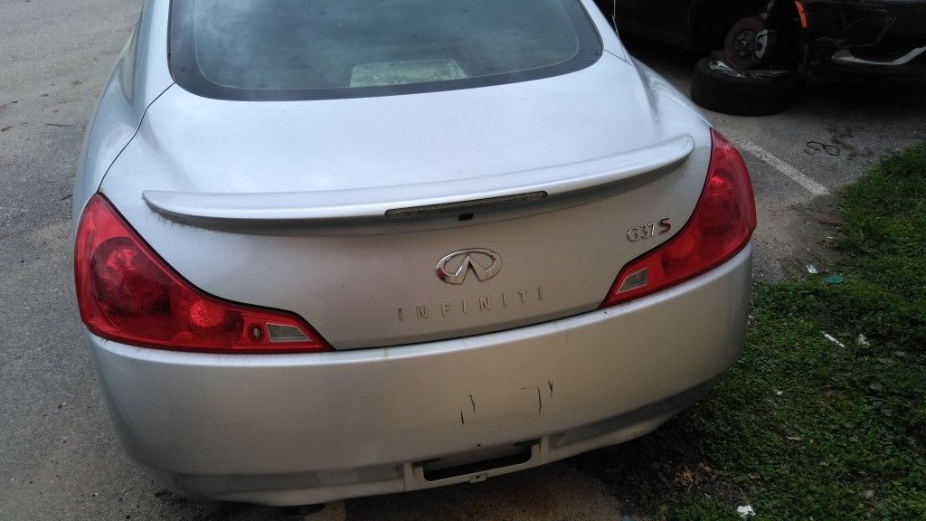 09 Infiniti G37 for parts