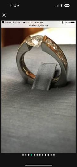 Brand new never worn Selling for my mom. It was a gift from her jewelry store she used to work at. moissanite . give me an offer
