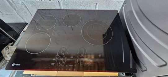 NEW GE PROFILE 30 INCH SMART ELECTRIC COOKTOP