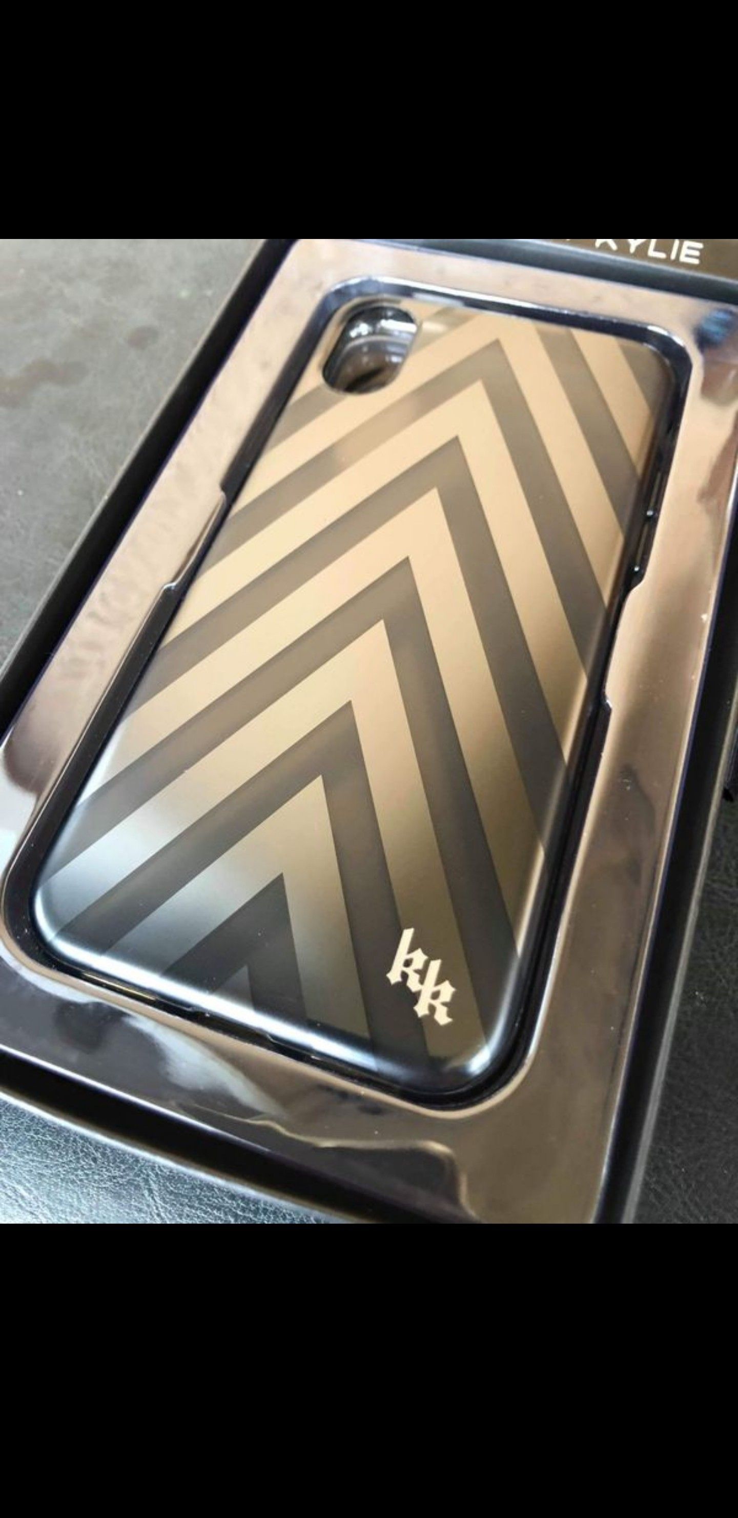 Kendall and Kylie iPhone x case