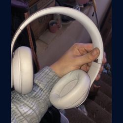 Beats Headphones Brand New 