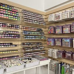 Producto y materiales para Uñas Acrilicas
