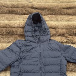 Uniqlo ultra light down jacket