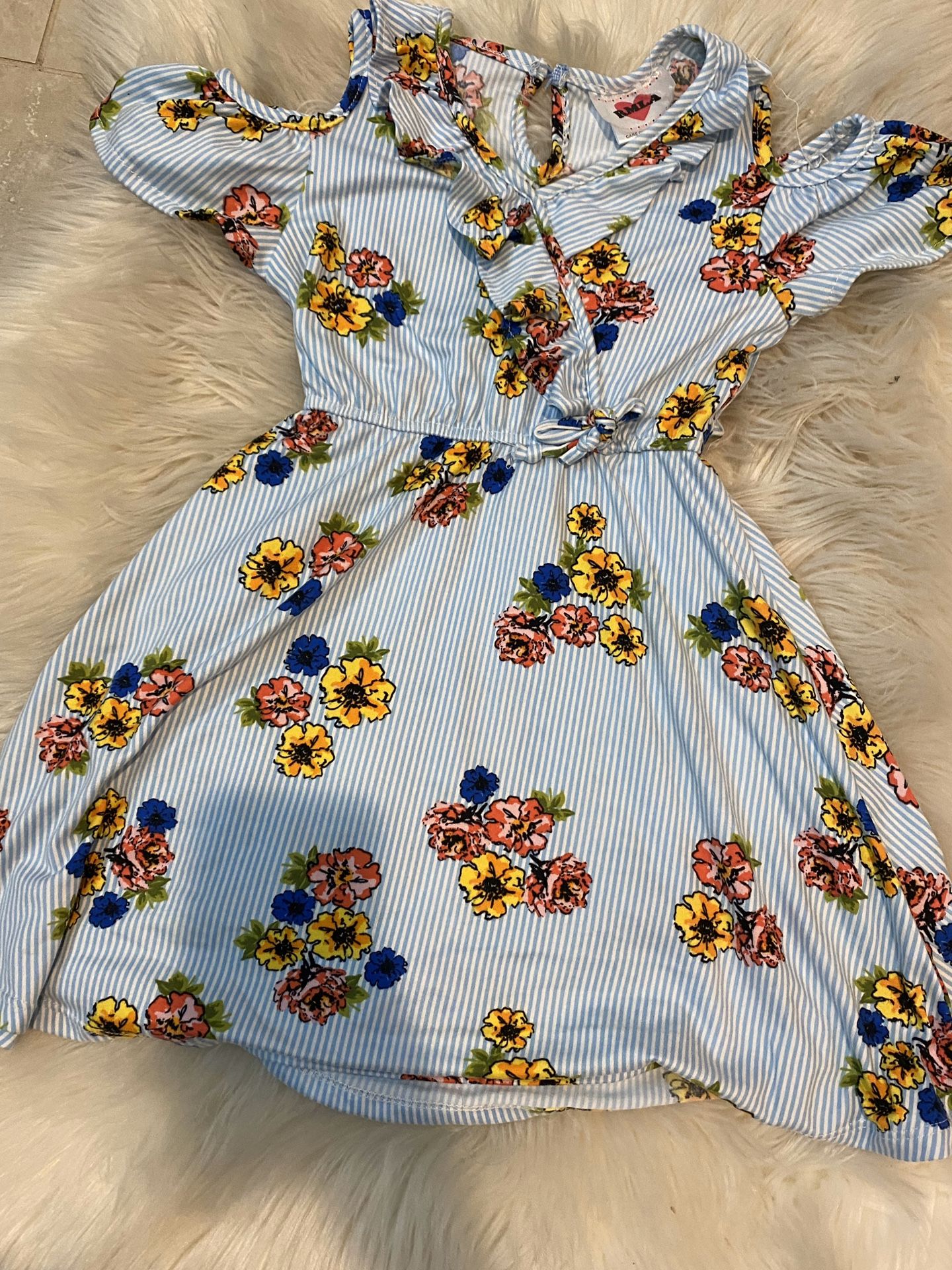 Little girls size 5-6 light blue summer dress