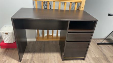 Computer table