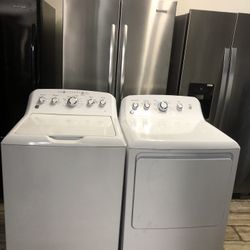 One Set Washer And Dryer Gas 