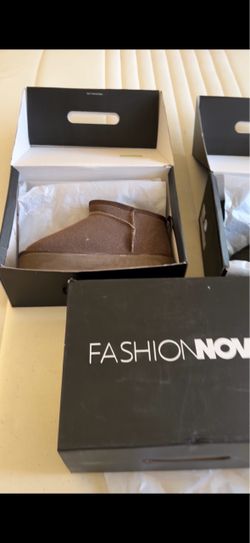 New Fashion nova boots in box