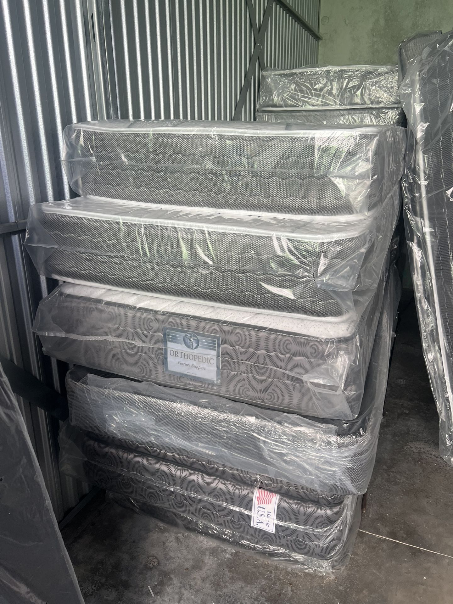 Mattresses: twin, full , queen regular , Colchon Nuevo Colchones plush or pillow top available cama bed mattress