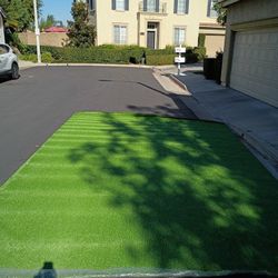 💥 HUGE AstroTurf Roll – 1,338 sq ft – Priced to Go! 💥