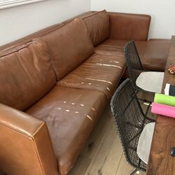 Leather Couch w Chaise 