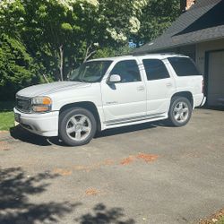 2001 GMC Yukon Denali