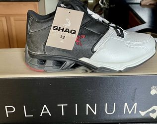 NEW-SHAQ Sneakers- Size 6