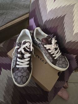 Coach Size 9