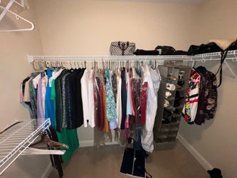 Huge Women’s Clothing, Shoes & Handbag Lot – Size Small / Shoes 7.5
