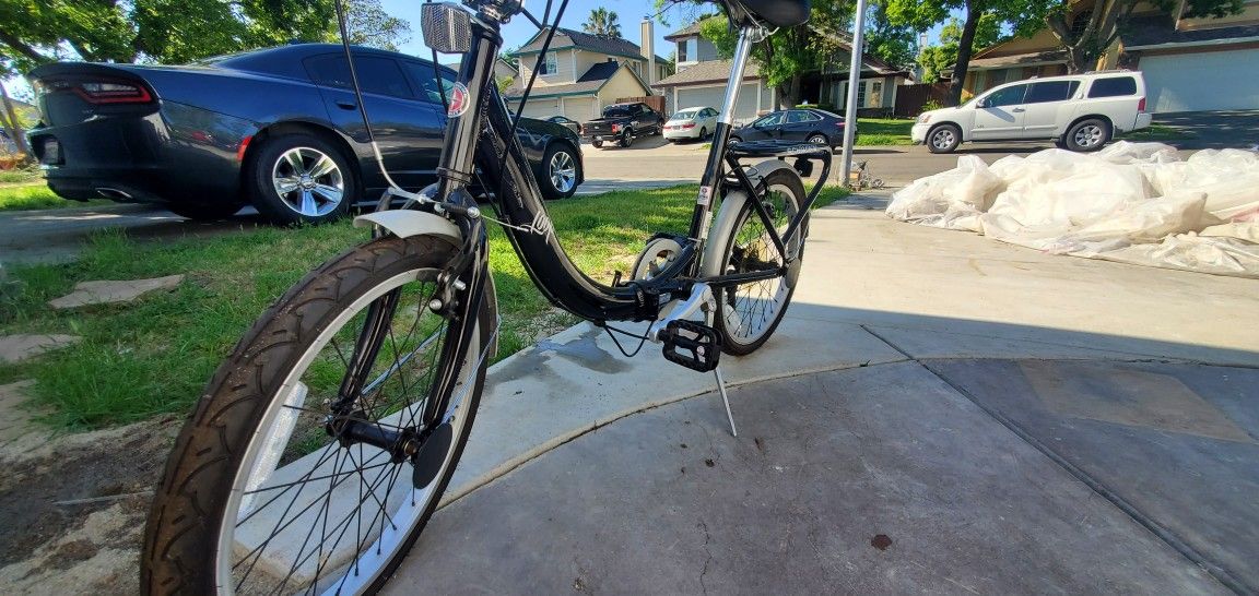 Schwinn Loop Foldable Bike