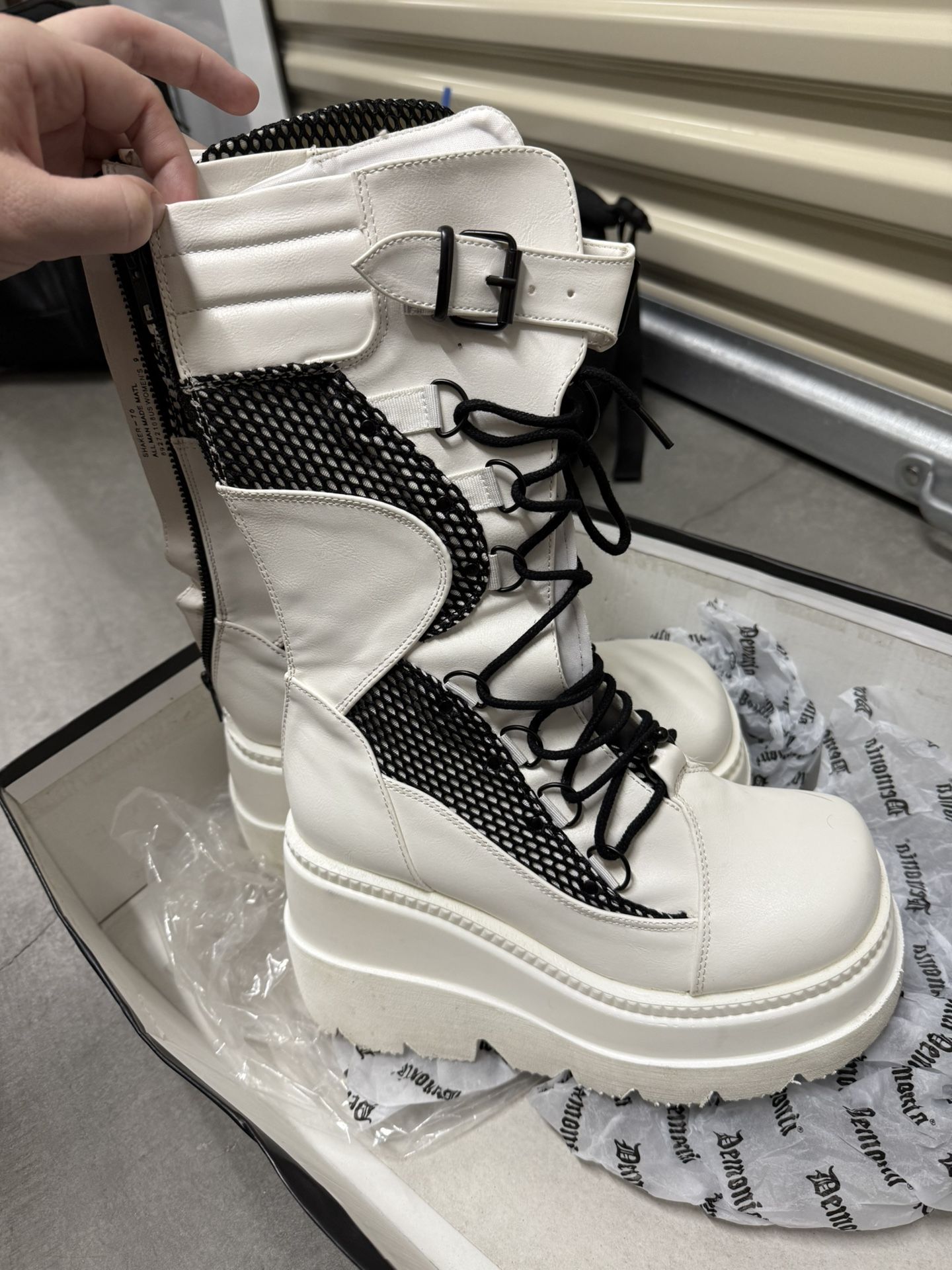 White Demonia “Shaker 70” Boots