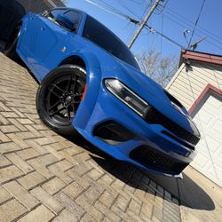 2017 Dodge Charger 