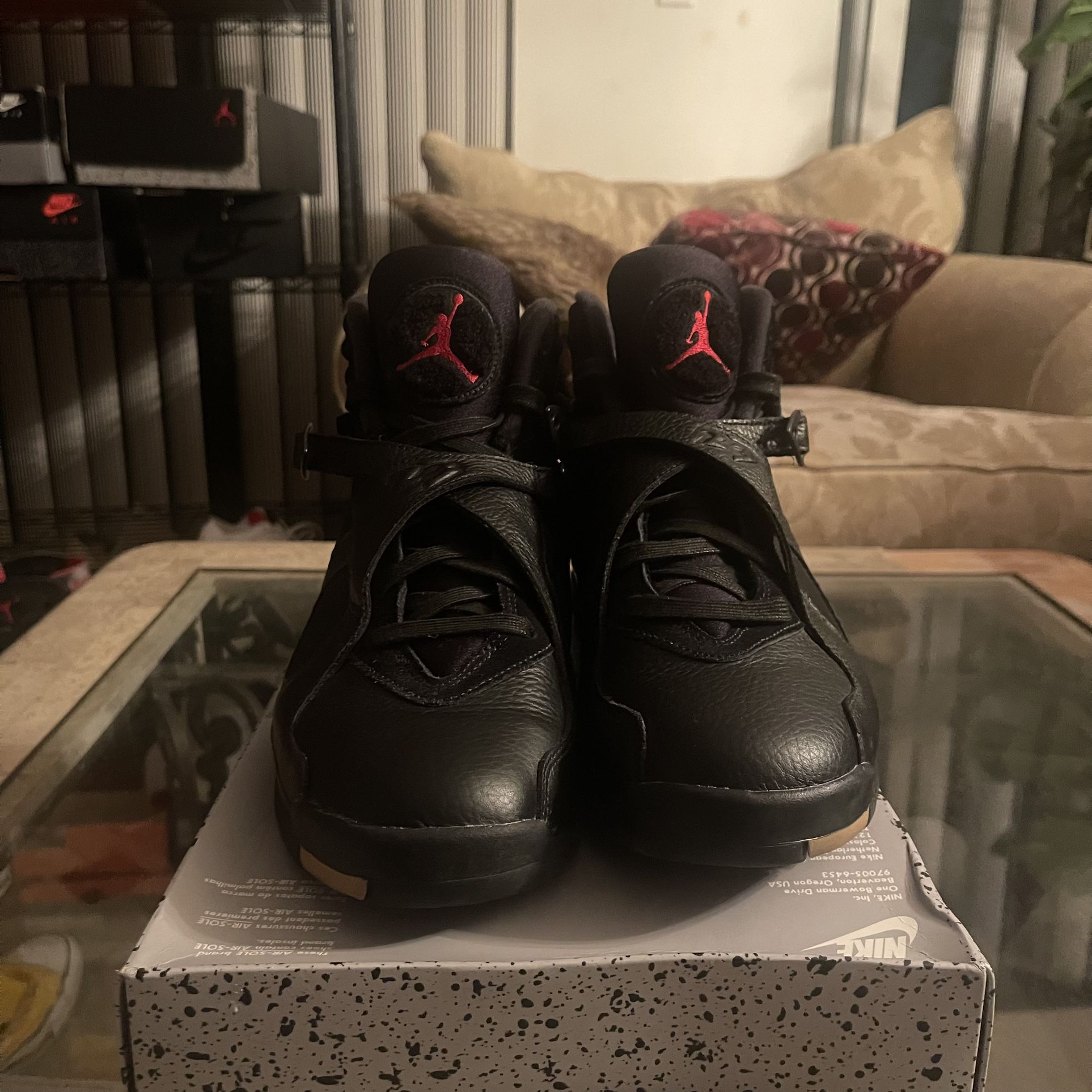 Air Jordan 8 Black Ovo