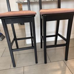 2 Bar stools 