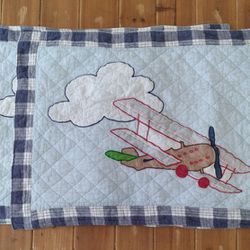 PAIR OF BOYS AIRPLANE PILLOW CASES